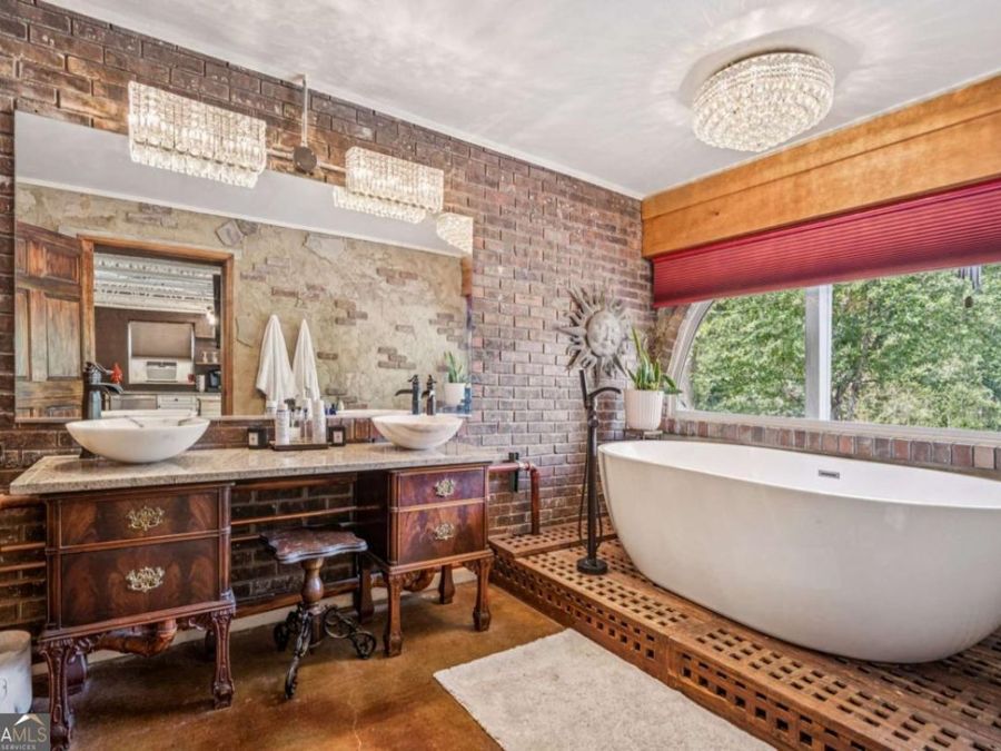 Property Image 37