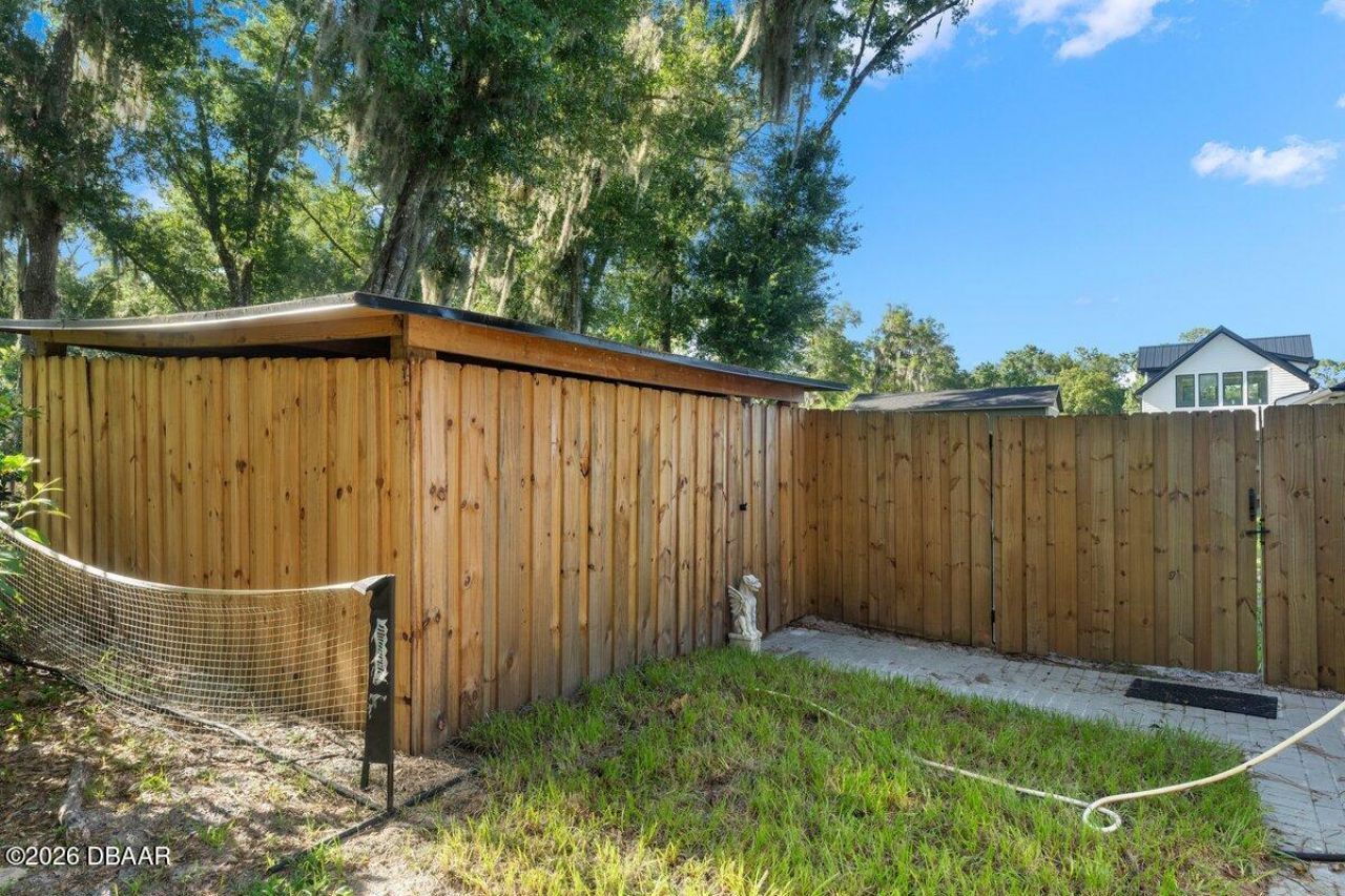 590 W Lake Winnemissett Drive, Deland, FL 32724 Photo
