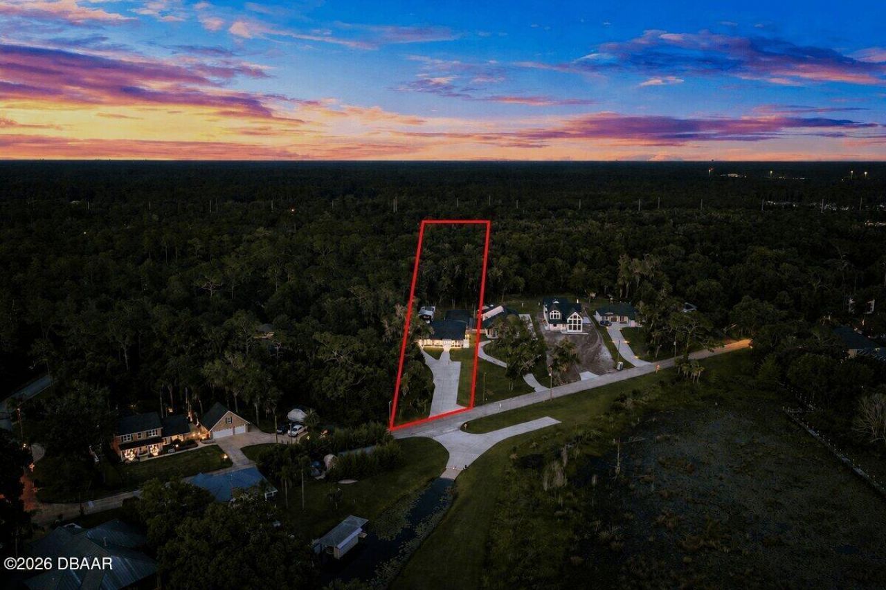 590 W Lake Winnemissett Drive, Deland, FL 32724 Photo