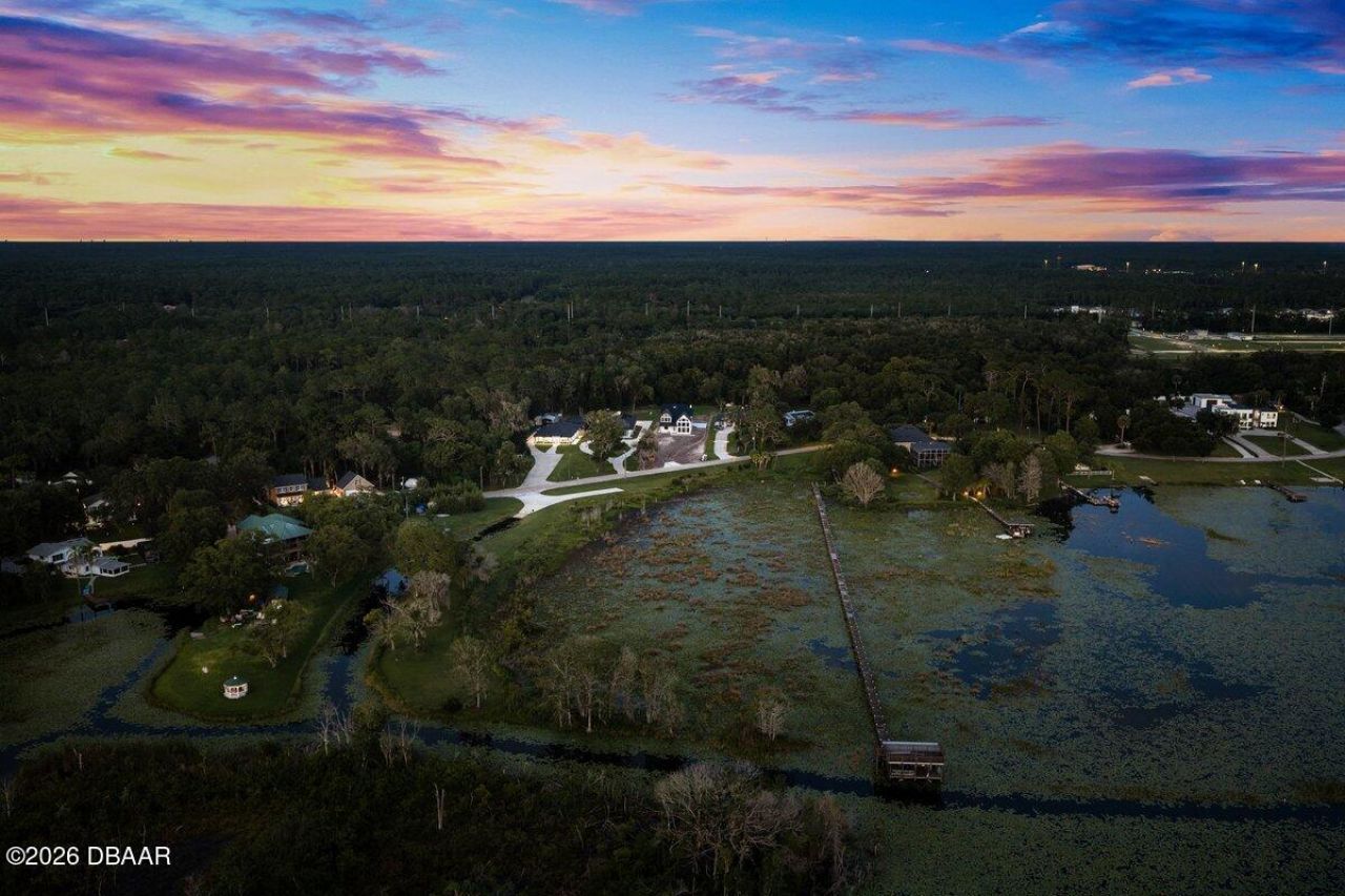 590 W Lake Winnemissett Drive, Deland, FL 32724 Photo