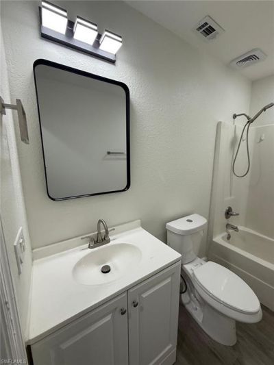 5248 Confederate Dr , Naples, FL 34113 Photo