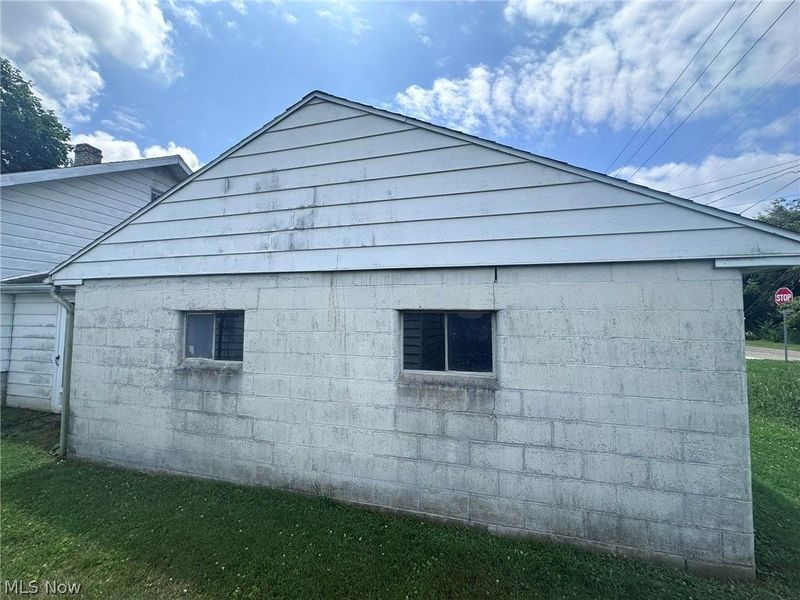 490 Oxford Avenue, Newcomerstown, OH 43832 Photo 6