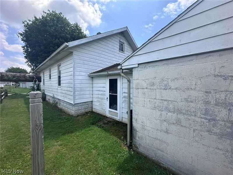 490 Oxford Avenue, Newcomerstown, OH 43832 Photo 8