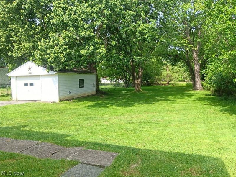 5248 Anthony Street , Maple Heights, OH 44137 Photo 3