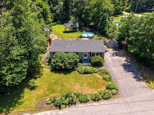 17 Merriam District, Oxford, MA 01537