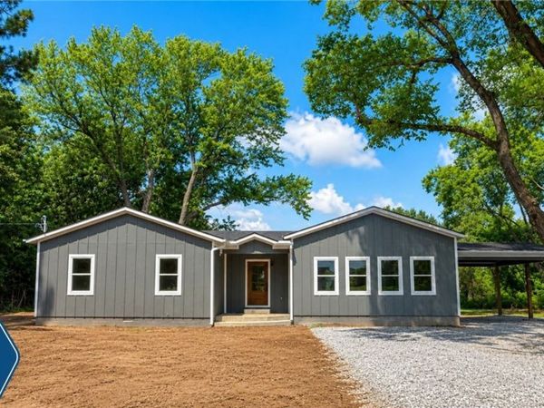 1523 S Roberts Road , Fayetteville, AR 72701