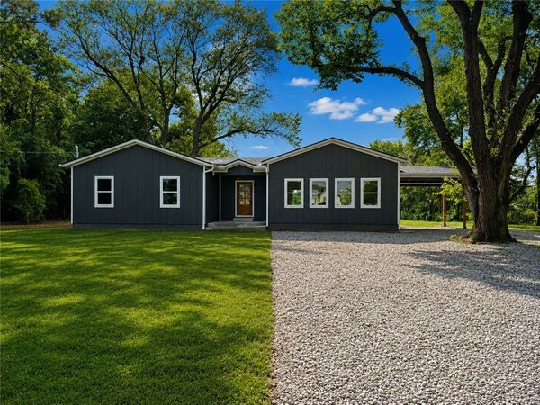 1523 S Roberts Road, Fayetteville, AR 72701