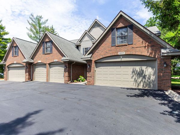 1680 Alyssa Lane, Clawson, MI 48017