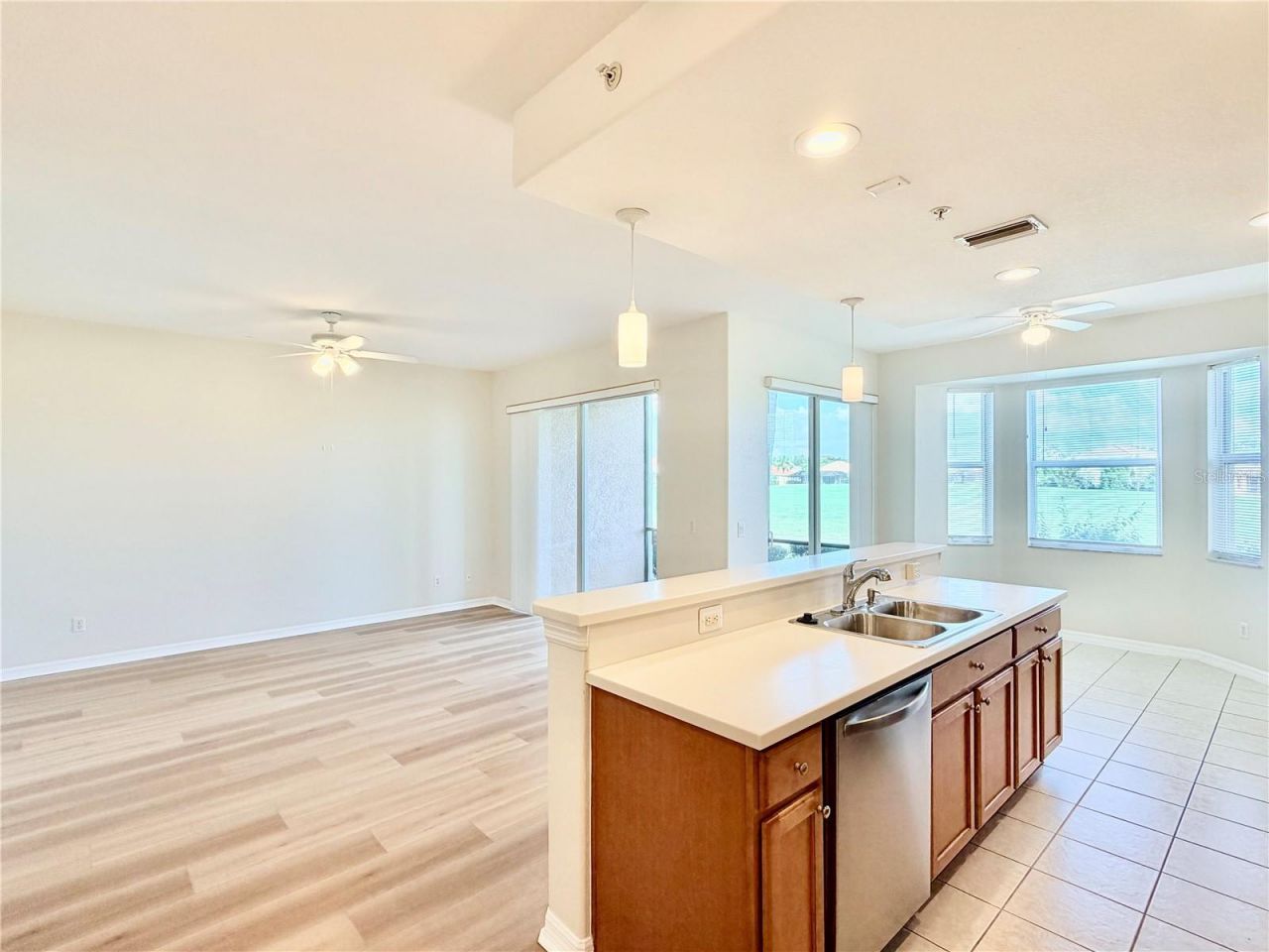 819 Fairwaycove Lane , Unit 102, Bradenton, FL 34212 Photo