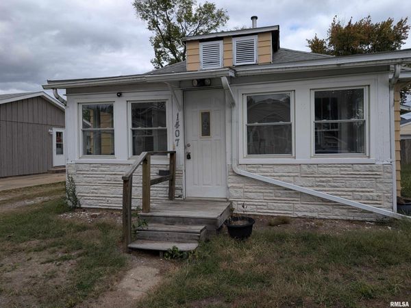 1407 MARTHA Street, Pekin, IL 61554