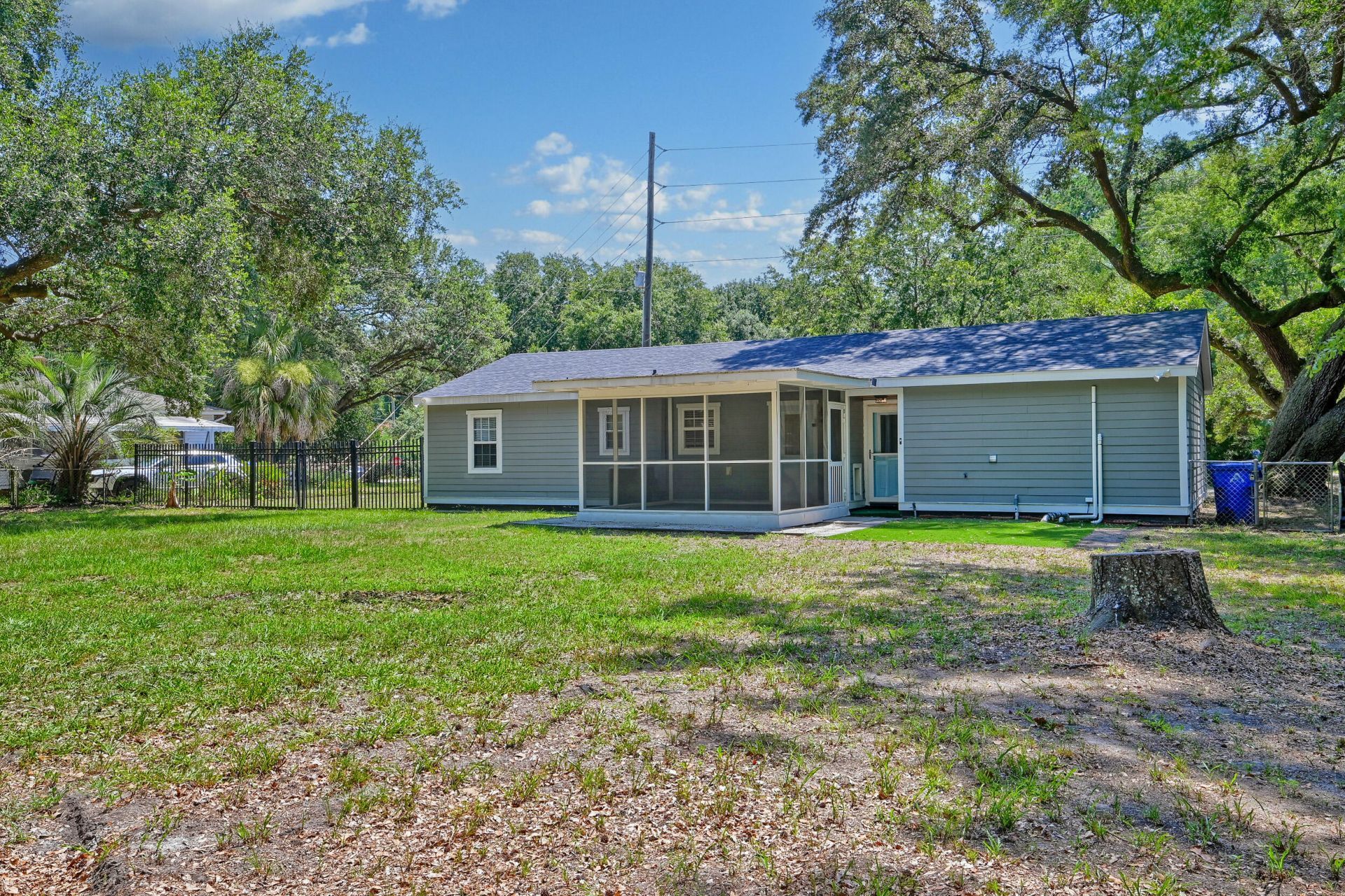 928 Leonard Drive Photo 27