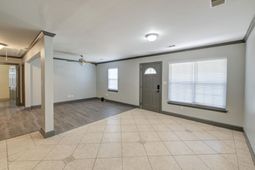 928 Leonard Drive photo 4