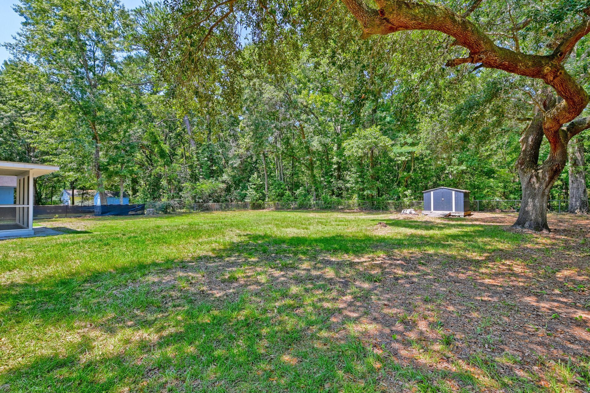928 Leonard Drive Photo 41