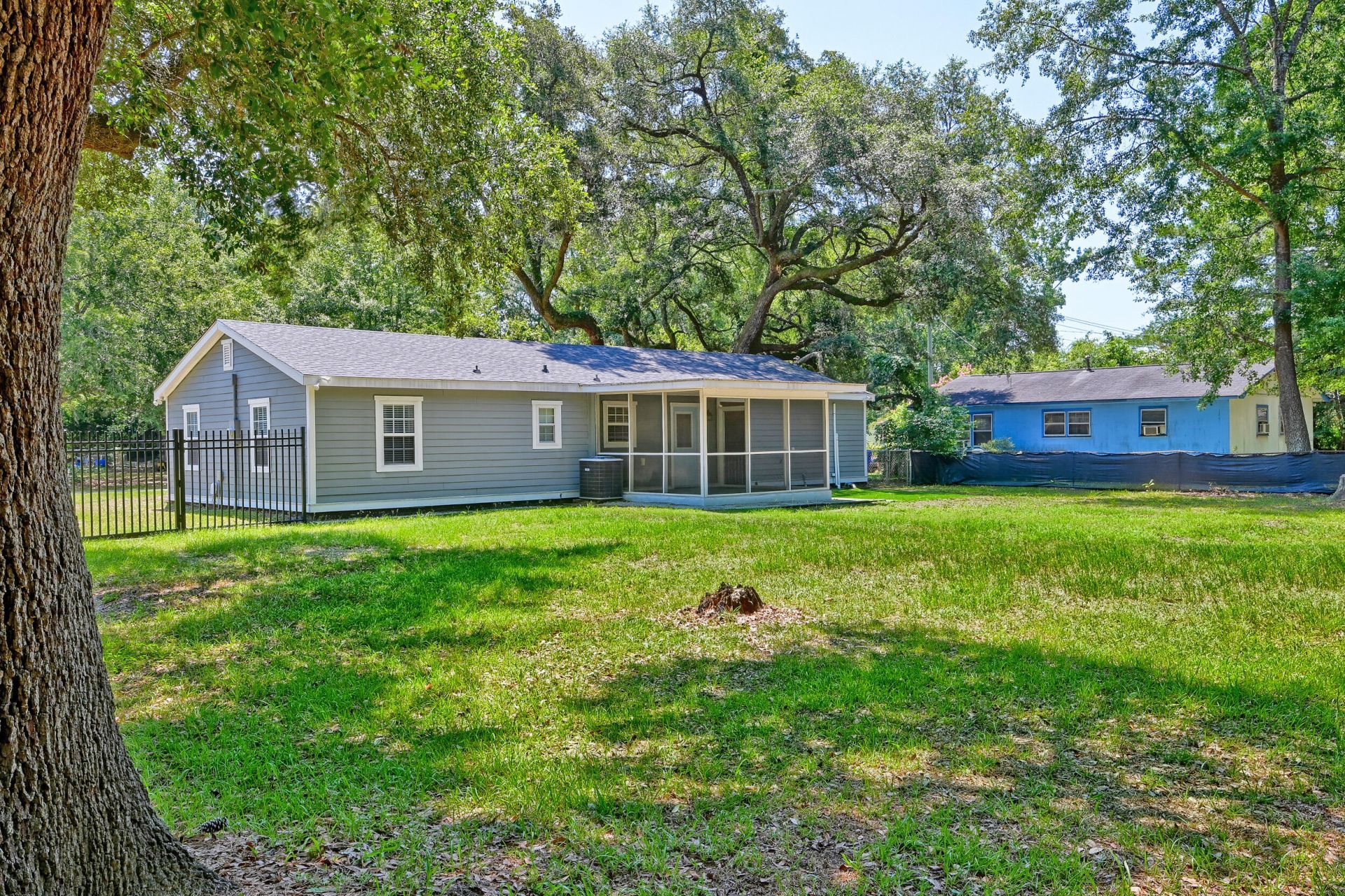 928 Leonard Drive Photo 7