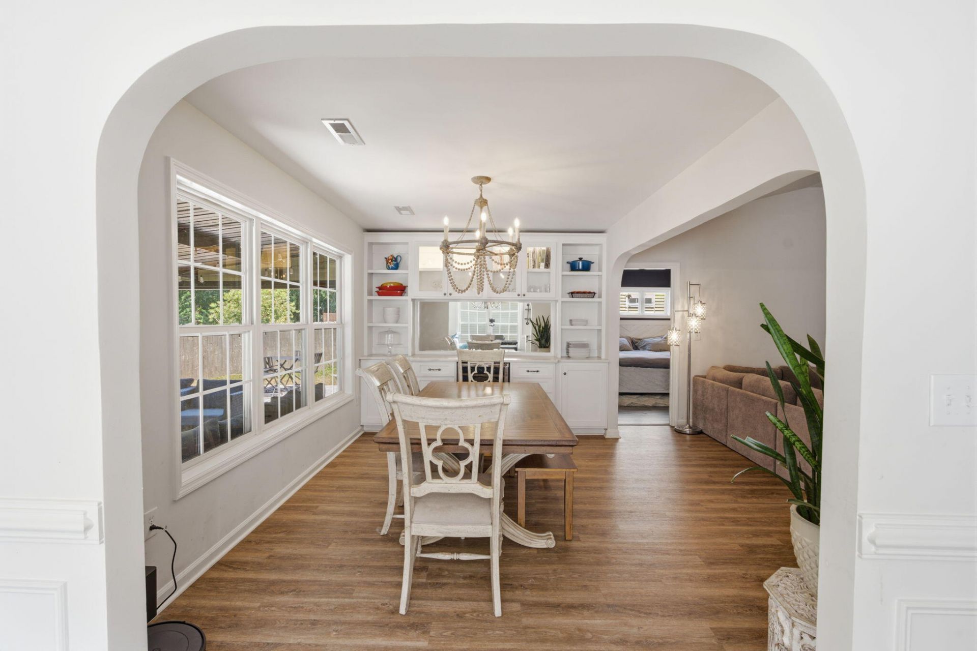 1572 Wellesley Circle Photo 13