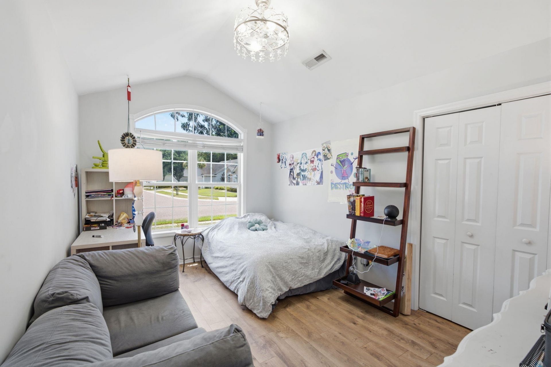 1572 Wellesley Circle Photo 15
