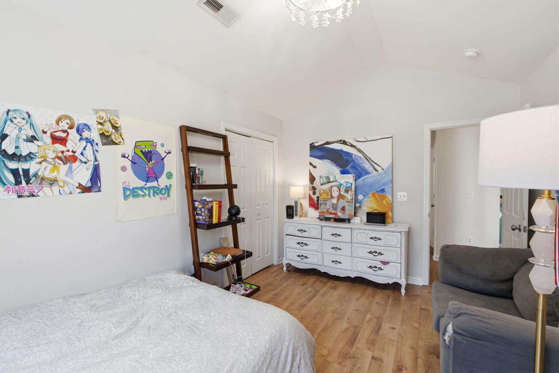 1572 Wellesley Circle Photo 16