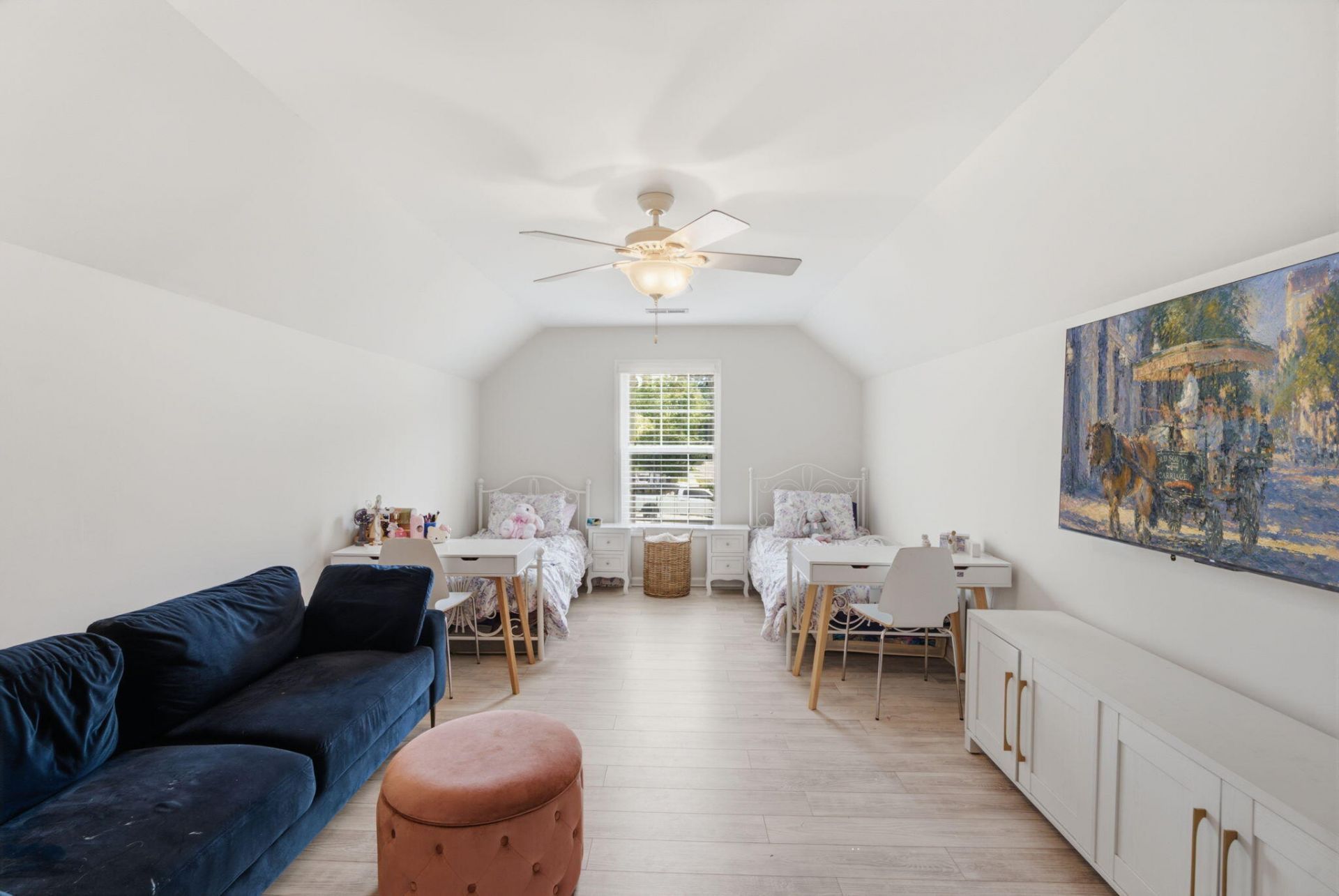 1572 Wellesley Circle Photo 27