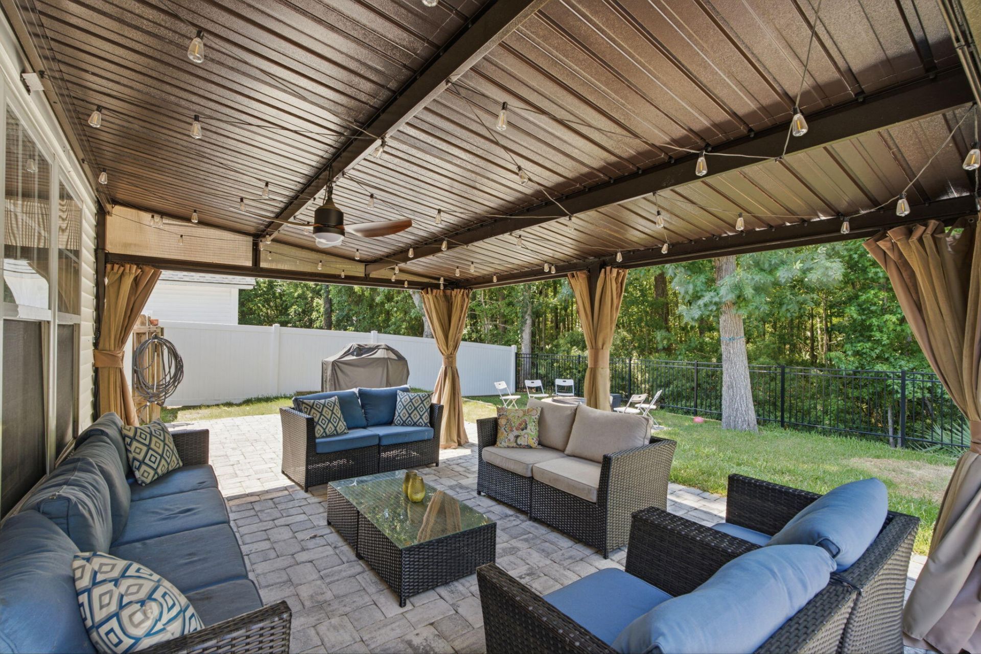 1572 Wellesley Circle Photo 31
