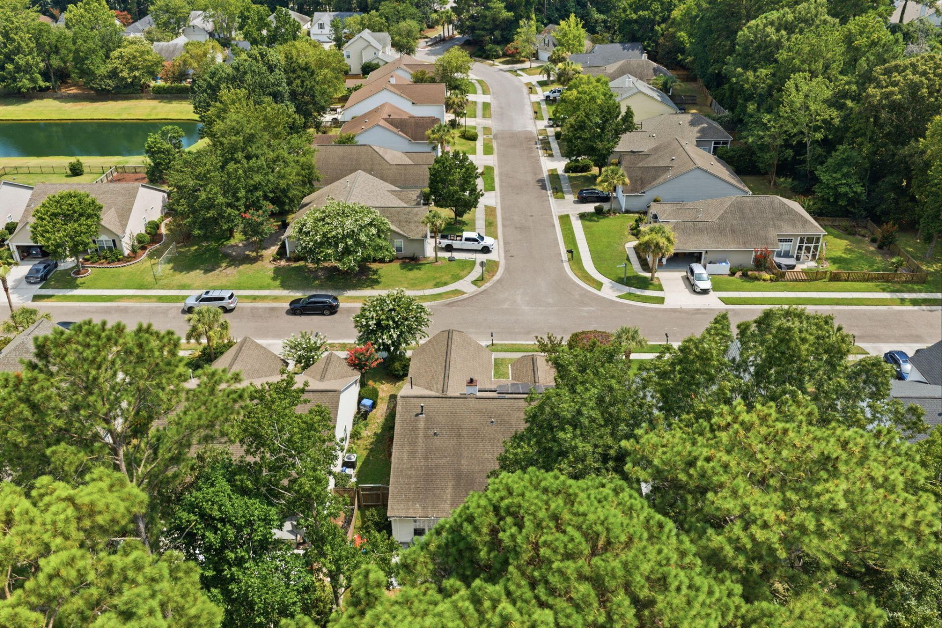 1572 Wellesley Circle Photo 43