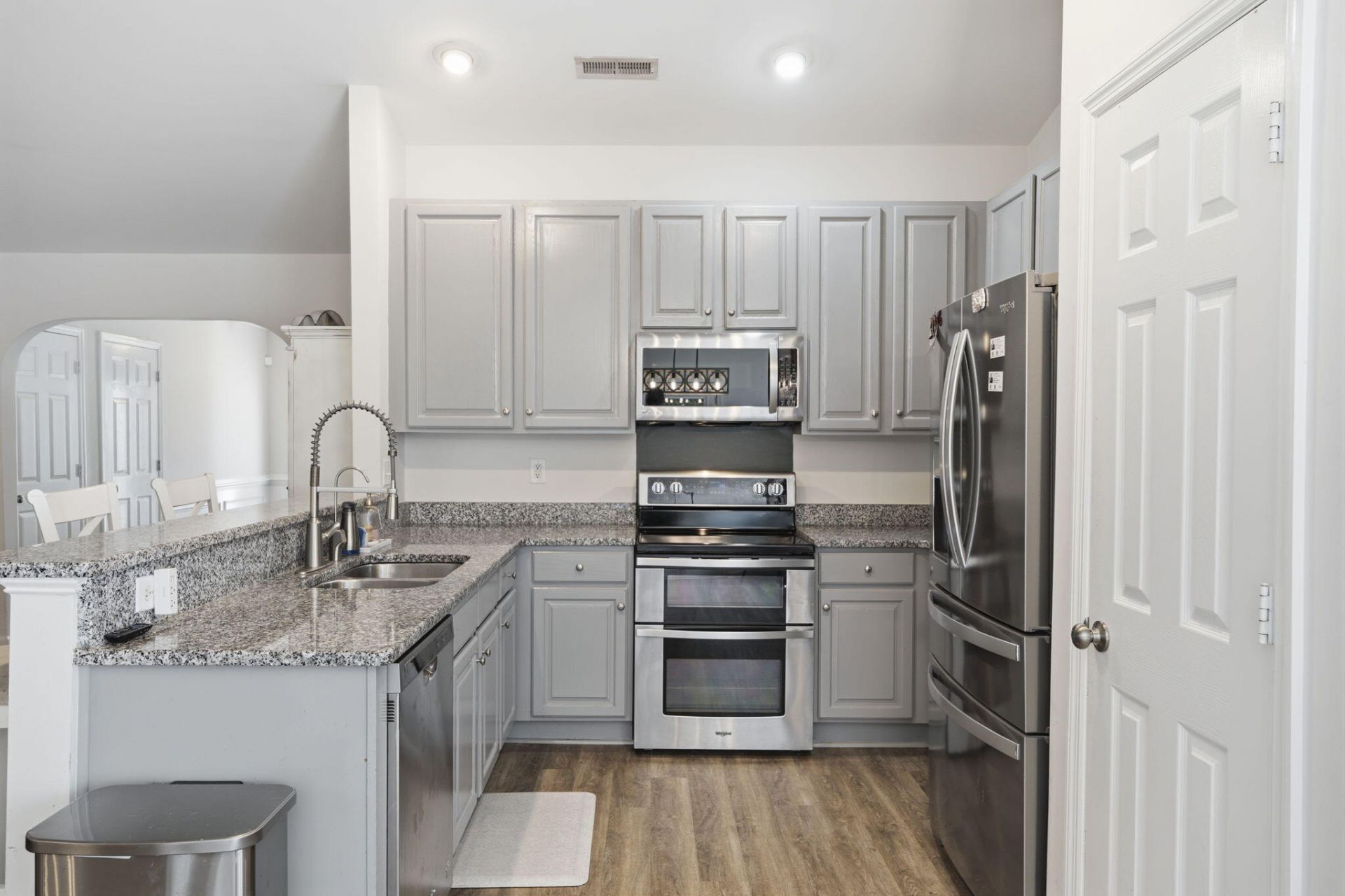 1572 Wellesley Circle Photo 9