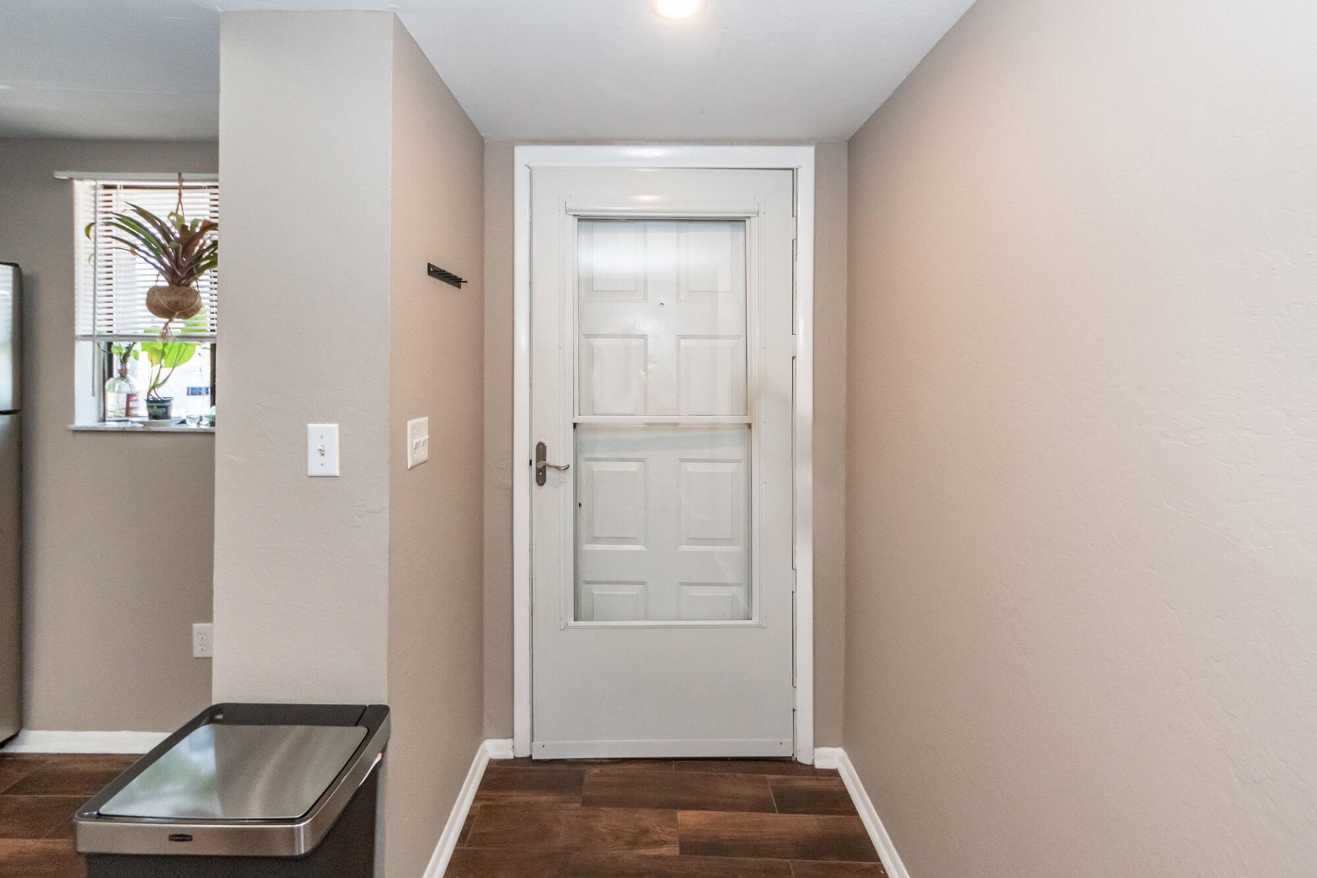 2162 Bees Ferry Road Photo 5
