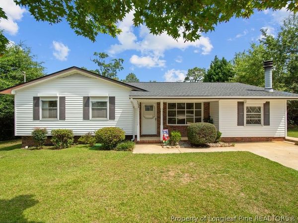 7588 Deerwood Drive, Fayetteville, NC 28303