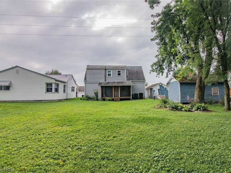 807 Florence Street, Belpre, OH 45714 Photo 4
