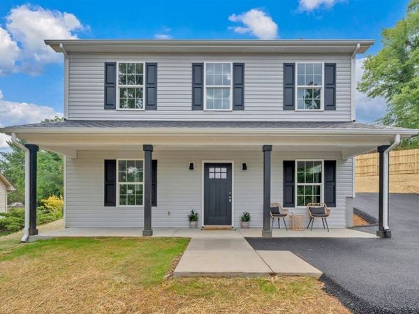 824 Commander DR, Roanoke, VA 24012