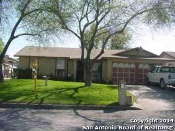 213 ROYAL DR, Converse, TX 78109