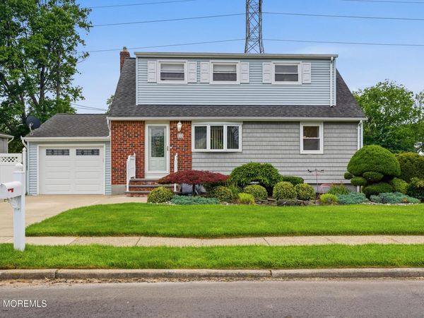 24 Deerwood Avenue, Edison, NJ 08817