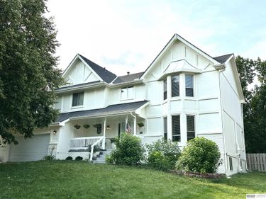 15911 Jackson Drive, Omaha, NE 68118