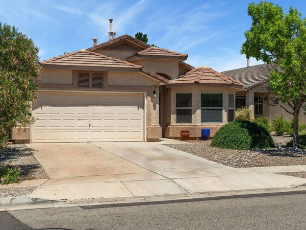 2100 Violeta Circle SE, Rio Rancho, NM 87124
