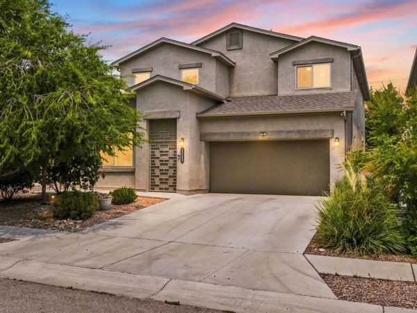 5863 Mafraq Avenue NW, Albuquerque, NM 87114