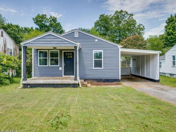 1305 East Chilhowie Avenue, Johnson City, TN 37601
