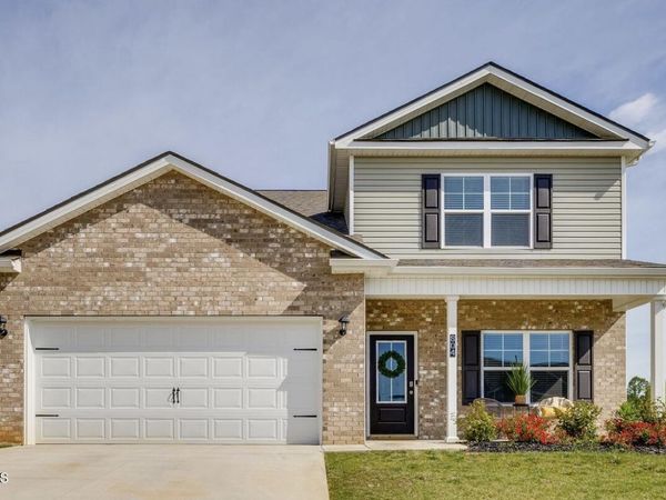 804 Pinhoti Street, Johnson City, TN 37604