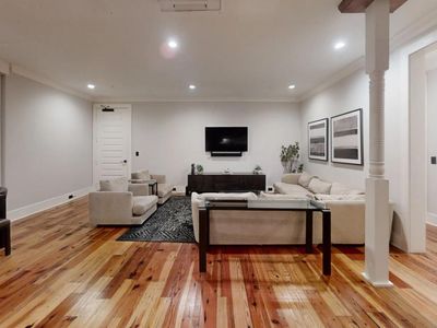 288 King Street, Unit 201, Charleston, SC 29401