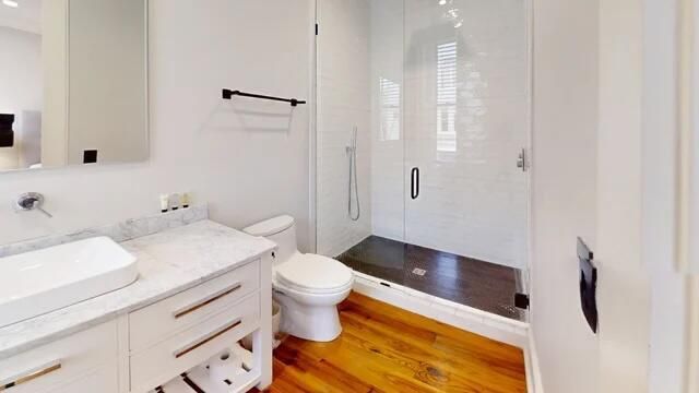 288 King Street Photo 10