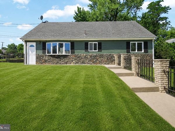 2 KENDALL DRIVE, PARLIN, NJ 08859