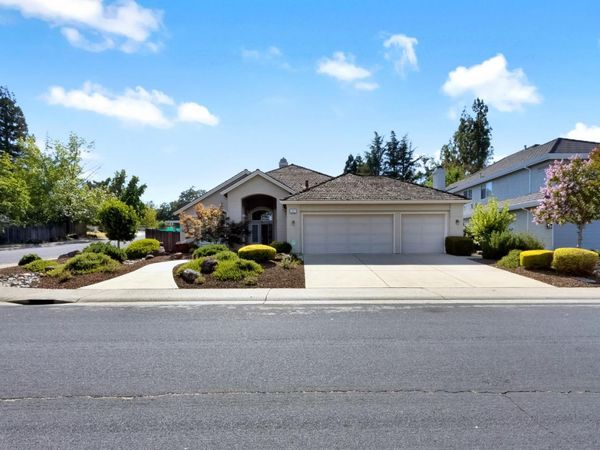 147 Teceira Way, Folsom, CA 95630