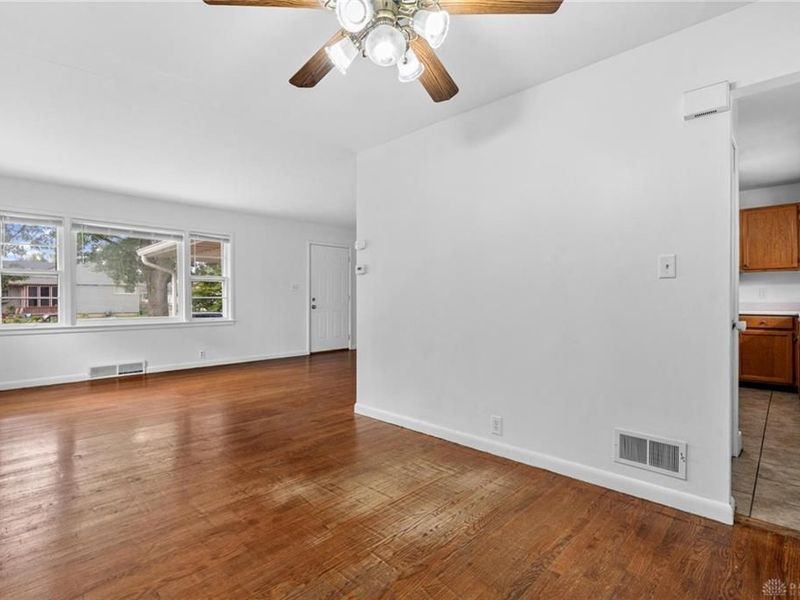 537 Lewis Drive, Fairborn, OH 45324 Photo 11
