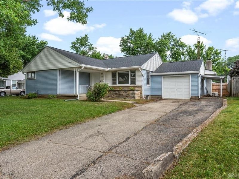 537 Lewis Drive, Fairborn, OH 45324 Photo 2