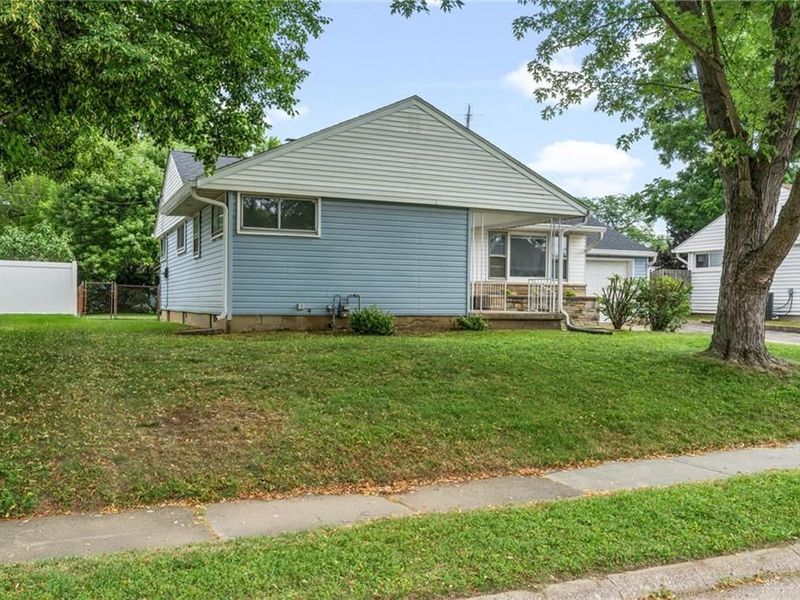 537 Lewis Drive, Fairborn, OH 45324 Photo 3