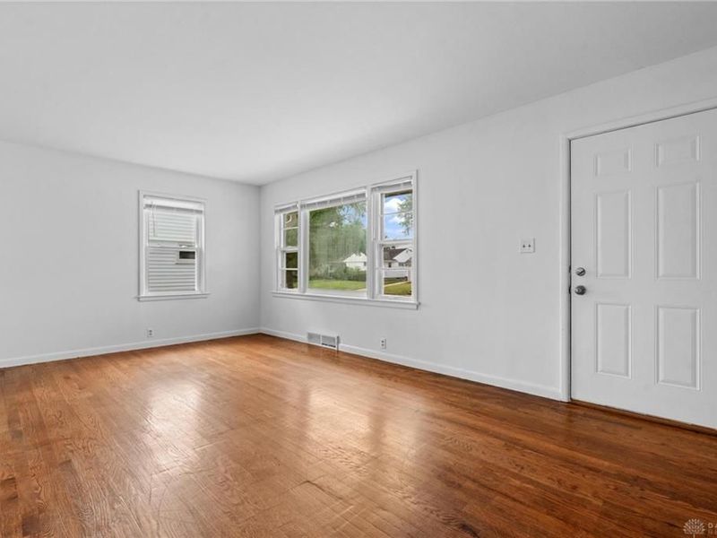 537 Lewis Drive, Fairborn, OH 45324 Photo 7