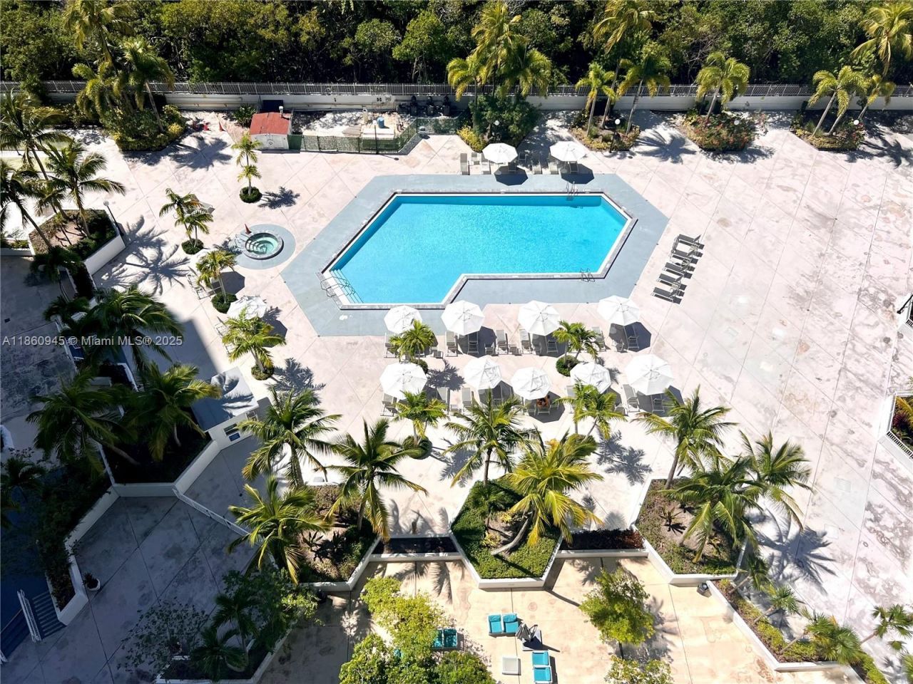 100 Bayview Dr , Unit 1524, Sunny Isles Beach, FL 33160 Photo