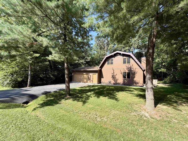 325 ROCHESTER Road, POPLAR GROVE, IL 61065