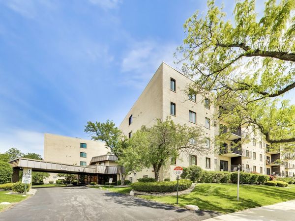5840 W 104th Street , Unit 415, Oak Lawn, IL 60453