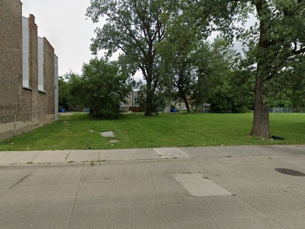 5935 S Wentworth Avenue , Chicago, IL 60621