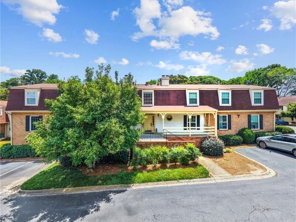 3825 Lavista Road, Unit Y1, Tucker, GA 30084