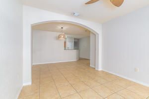 140 SW Peacock Boulevard, Unit 21-205, Port Saint Lucie, FL 34986 Photo